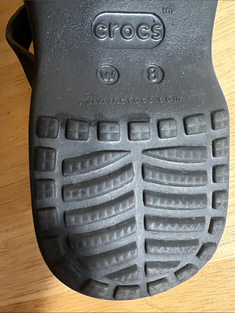 CROCS Women's Black Strappy Sandals with Gray Footbed - Picture 5 of 5